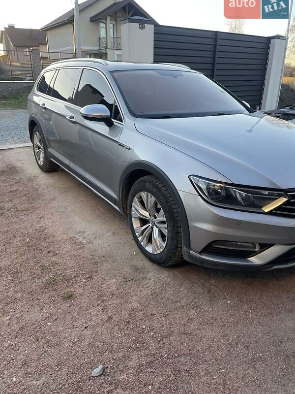 Универсал Volkswagen Passat 2016 в Житомире