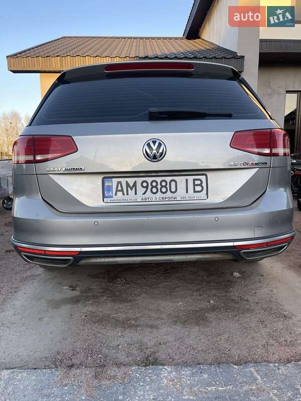 Универсал Volkswagen Passat 2016 в Житомире