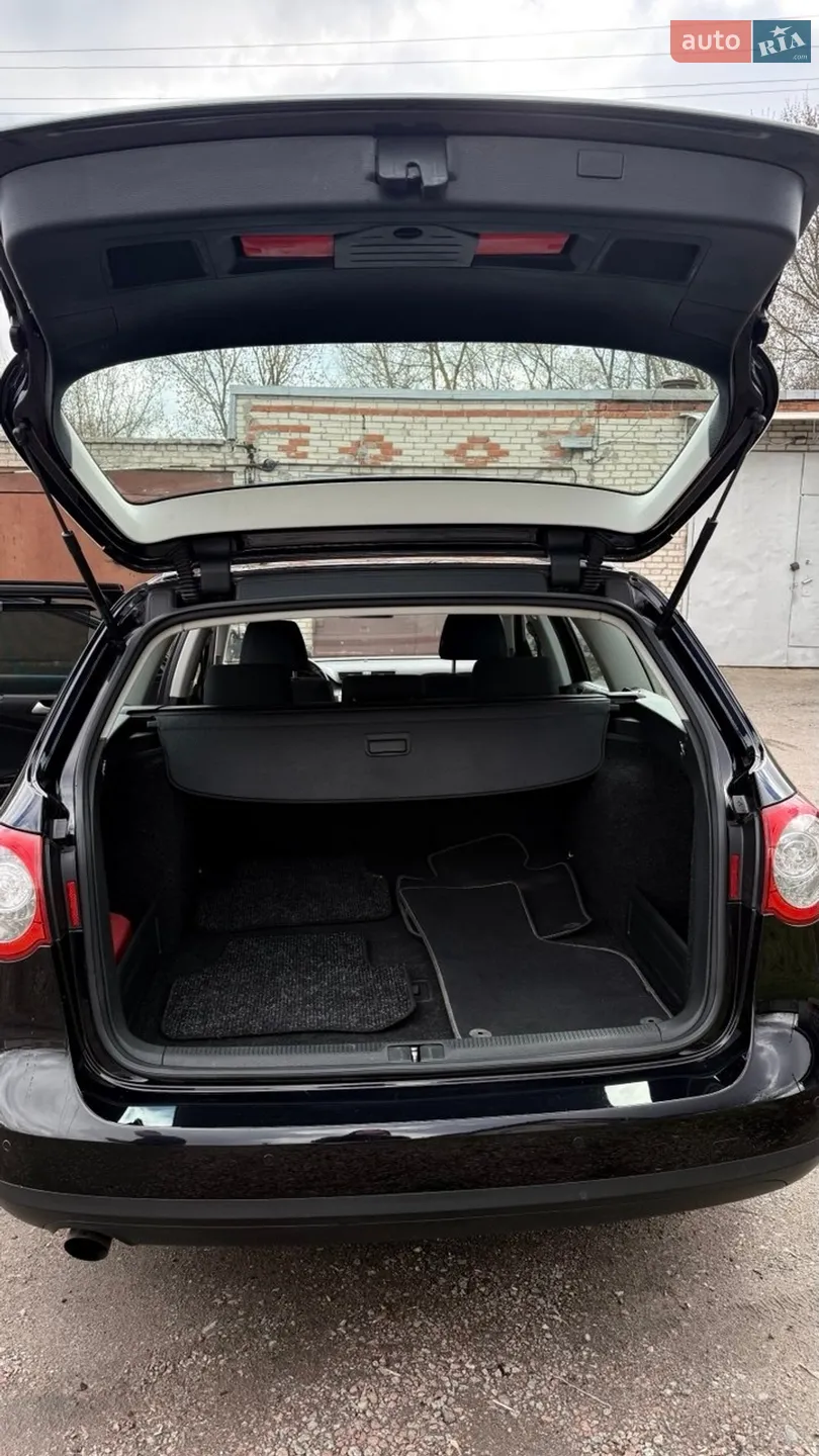 2010 Volkswagen Passat - мініатюра 24