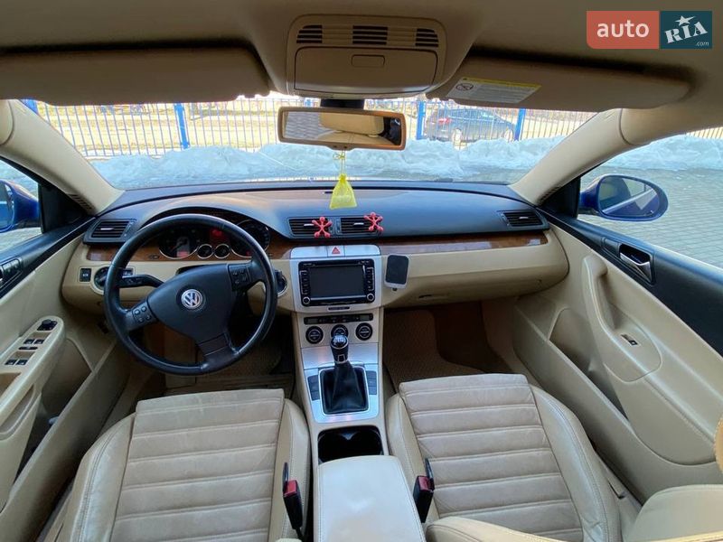 Универсал Volkswagen Passat 2008 в Калуше