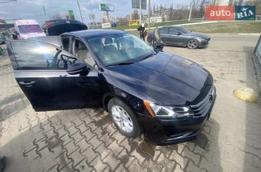 Седан Volkswagen Passat 2017 в Києві