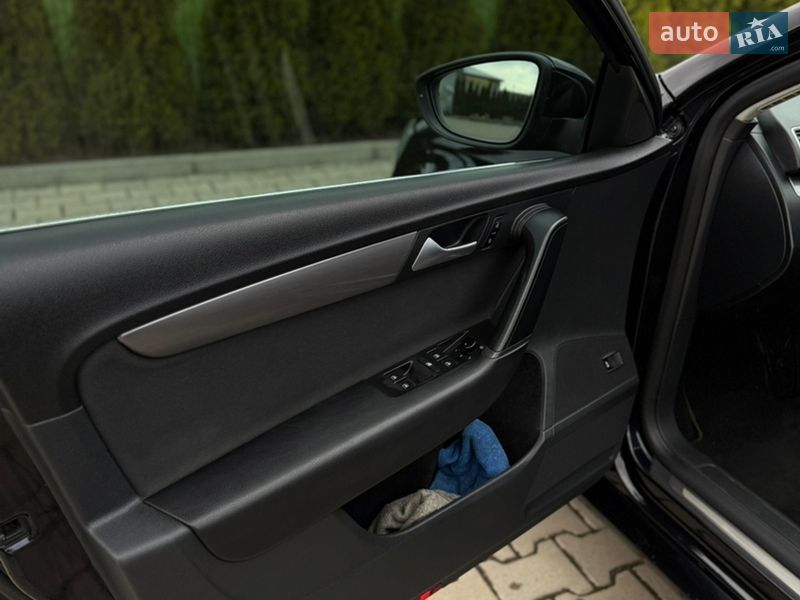 Седан Volkswagen Passat 2014 в Черновцах