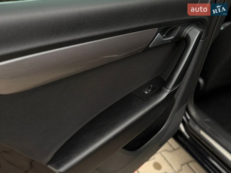 Седан Volkswagen Passat 2014 в Черновцах