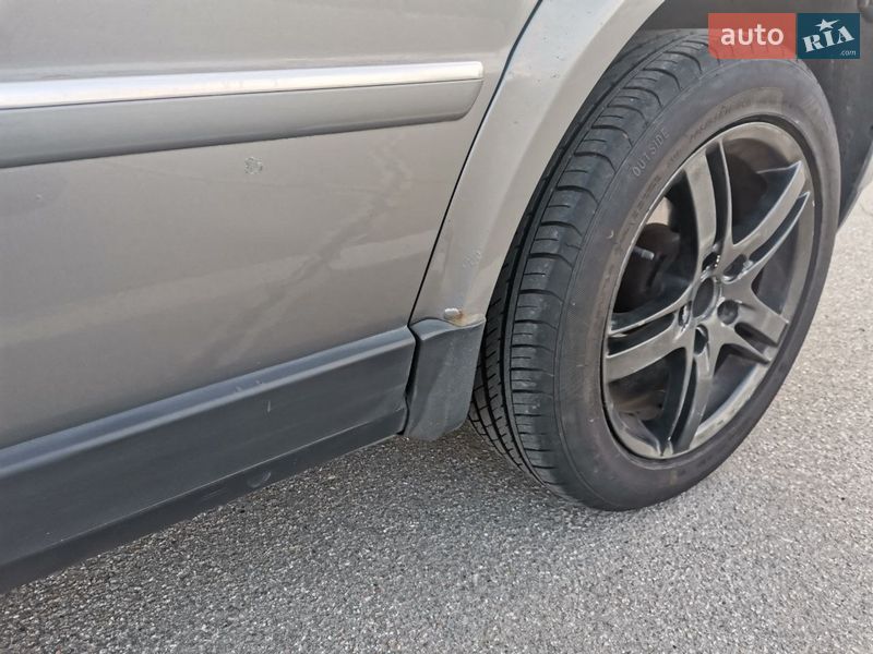 Седан Volkswagen Passat 2003 в Запорожье