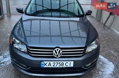 Седан Volkswagen Passat 2014 в Києві