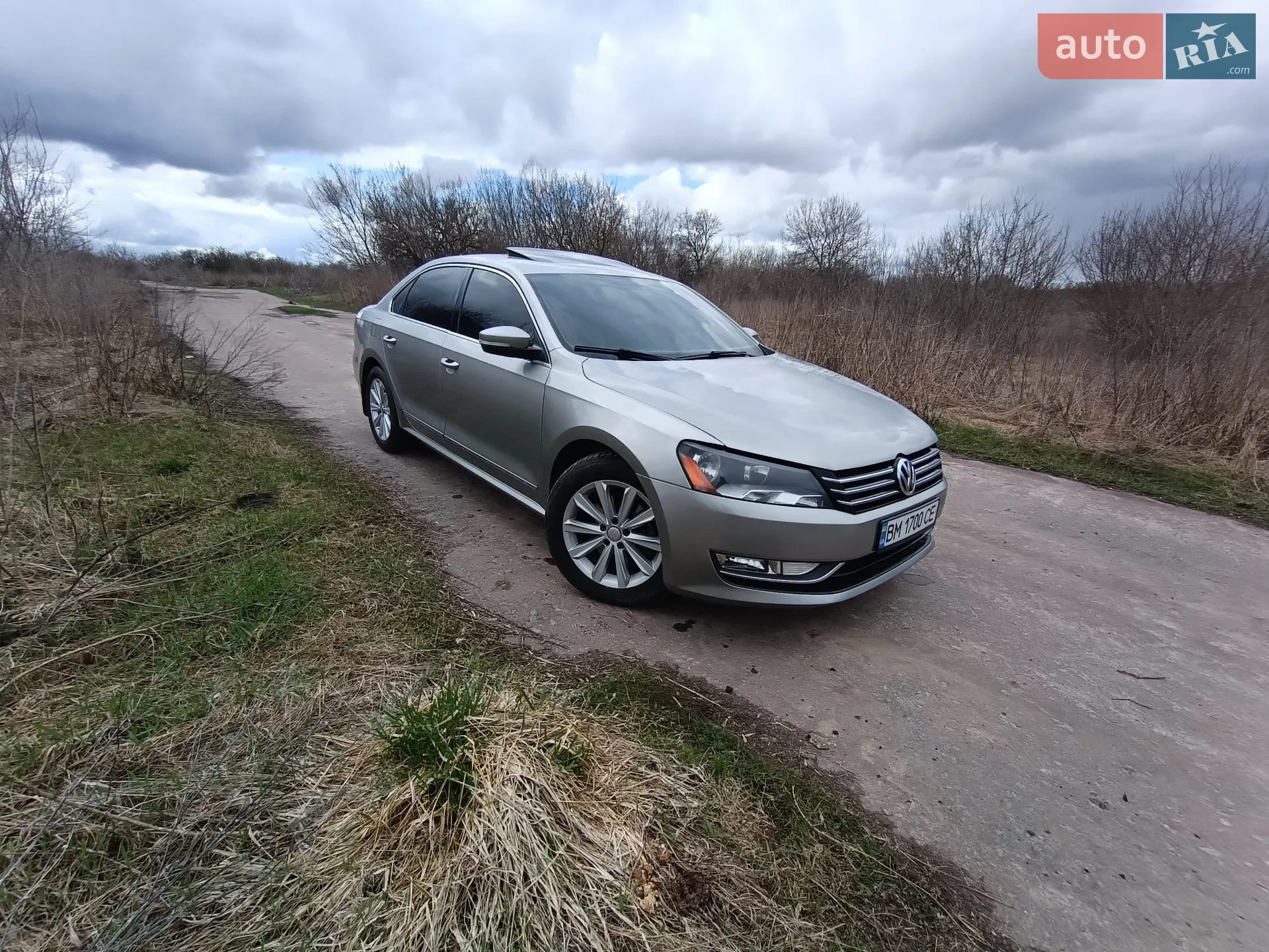 2013 Volkswagen Passat - мініатюра 2