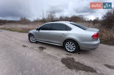 Седан Volkswagen Passat 2013 в Глухове