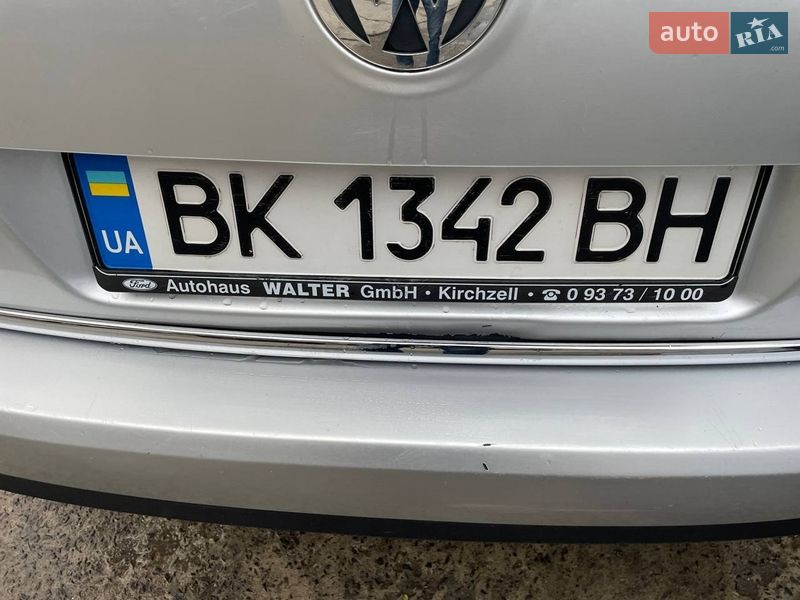 Универсал Volkswagen Passat 2009 в Вараше