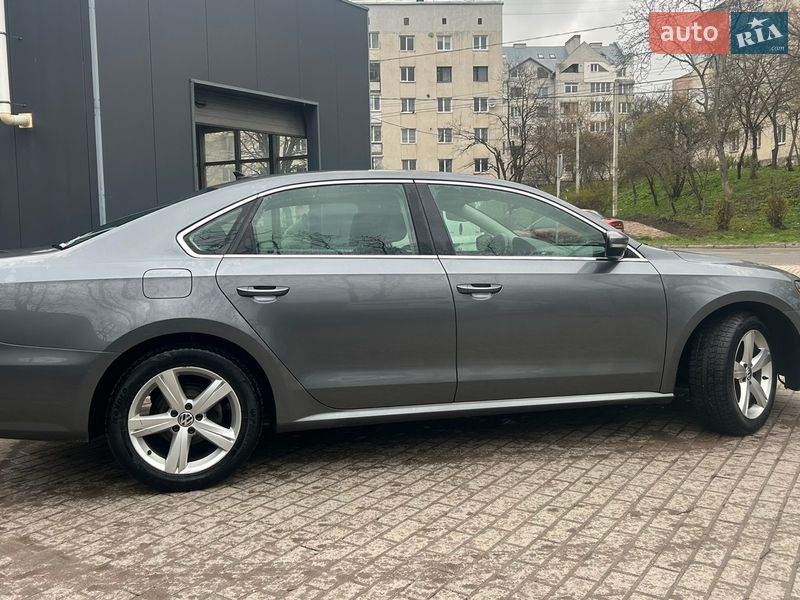 Седан Volkswagen Passat 2015 в Тернополе