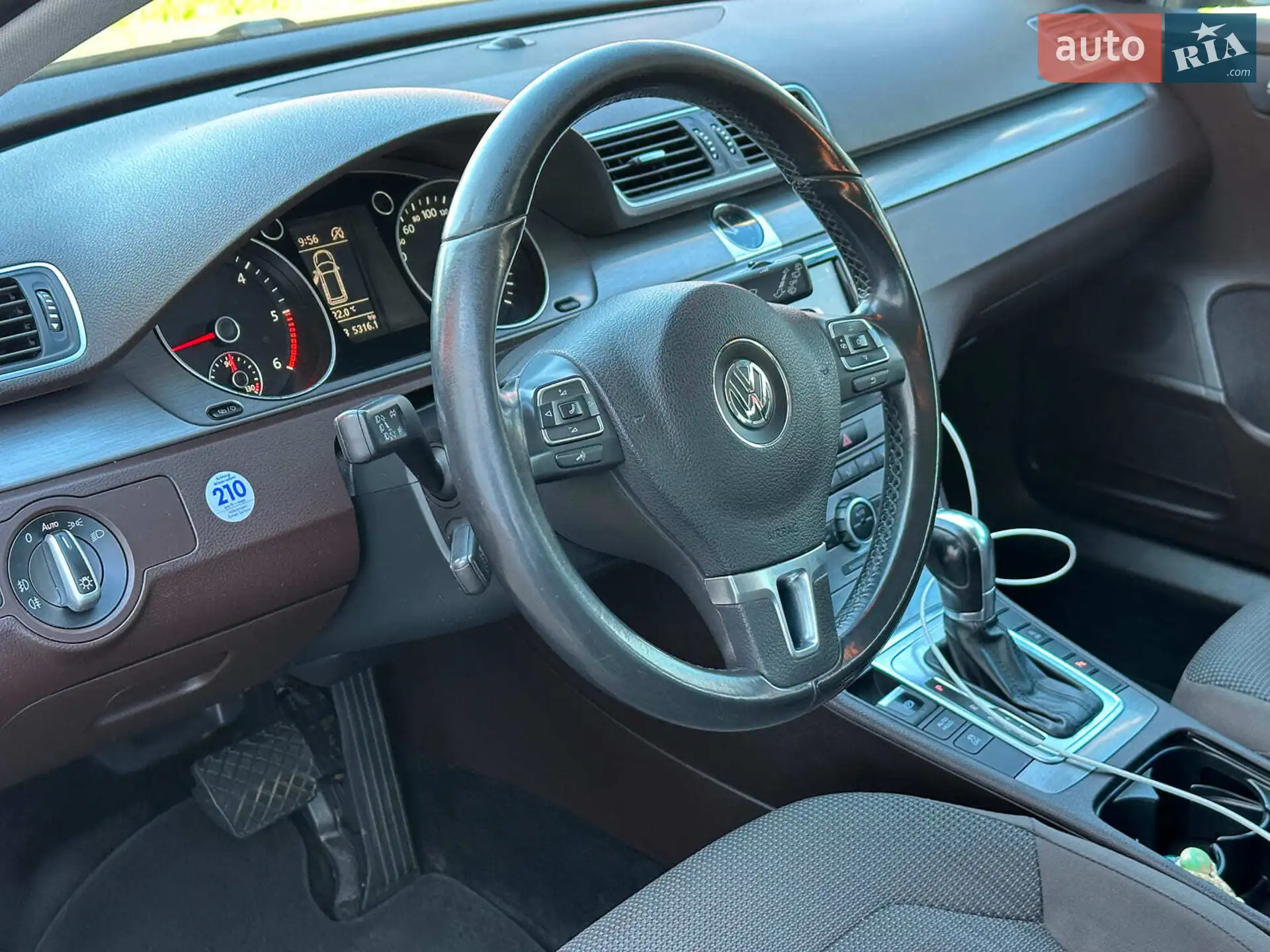 2012 Volkswagen Passat - мініатюра 12