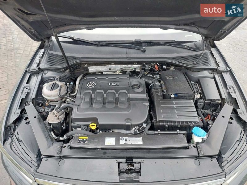 Универсал Volkswagen Passat 2014 в Дрогобыче