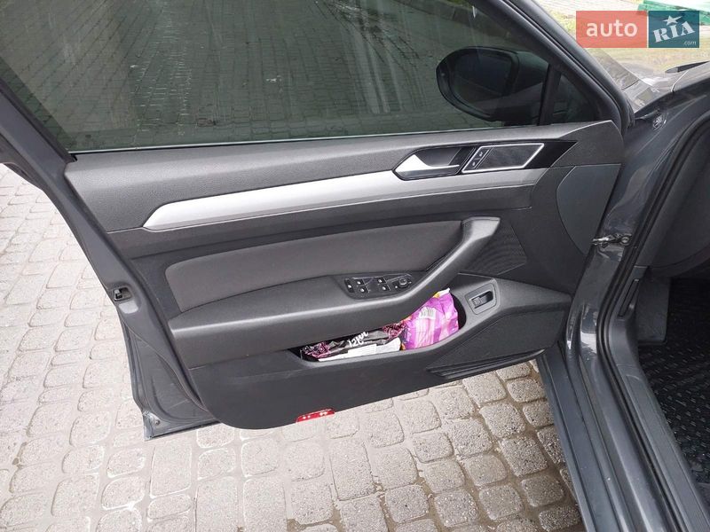 Универсал Volkswagen Passat 2014 в Дрогобыче