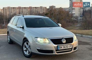 Универсал Volkswagen Passat 2009 в Ровно