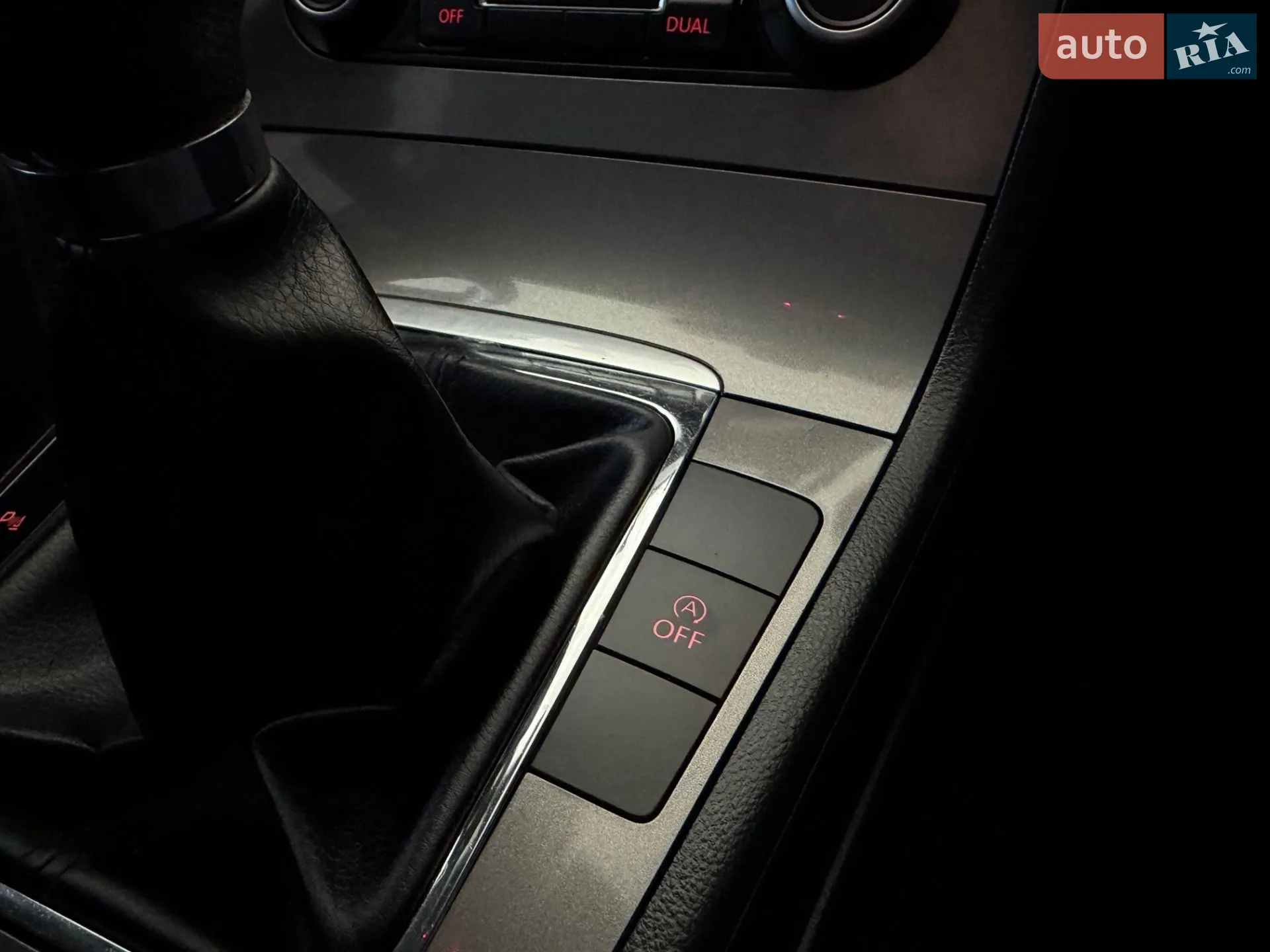 2010 Volkswagen Passat - мініатюра 23
