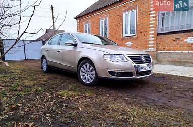 Седан Volkswagen Passat 2005 в Ахтырке