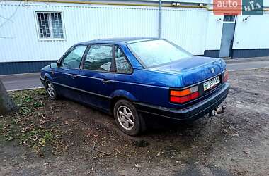 Седан Volkswagen Passat 1990 в Полтаве
