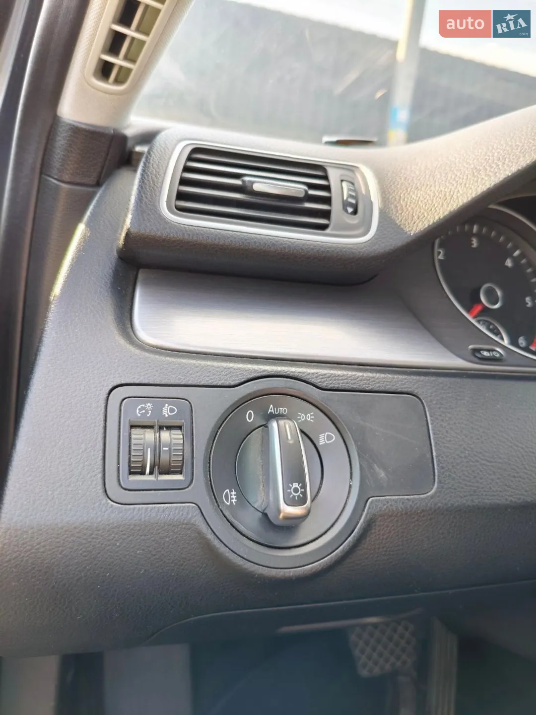 2015 Volkswagen Passat - мініатюра 12