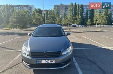 Седан Volkswagen Passat 2012 в Миколаєві