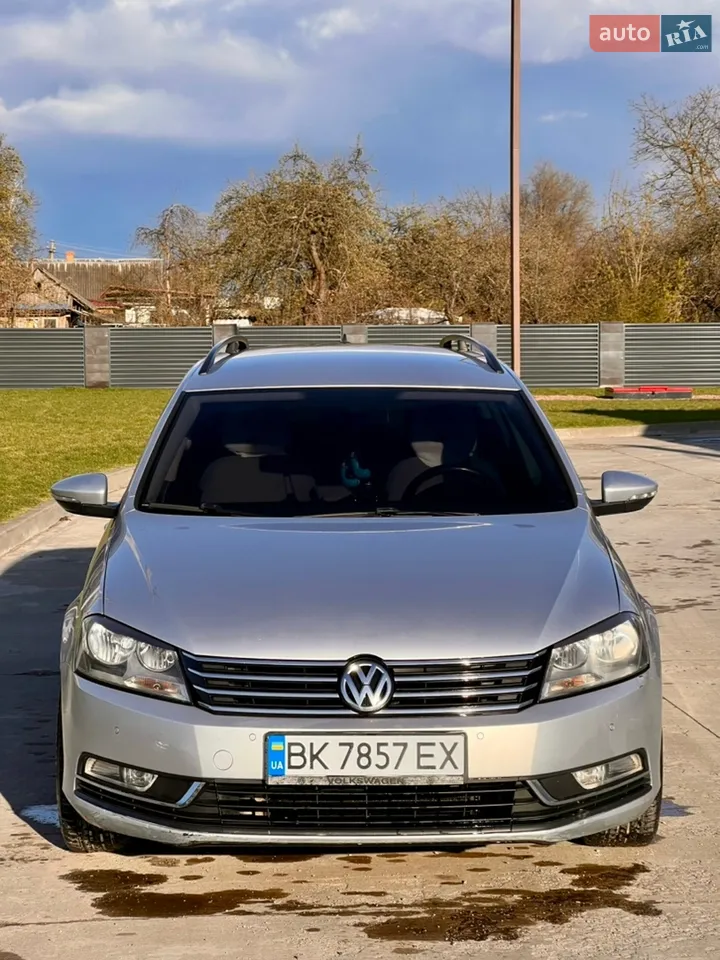 2010 Volkswagen Passat - мініатюра 14
