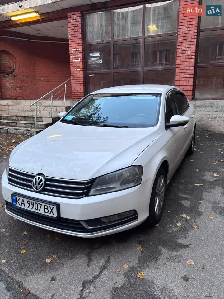 2012 Volkswagen Passat - мініатюра 9