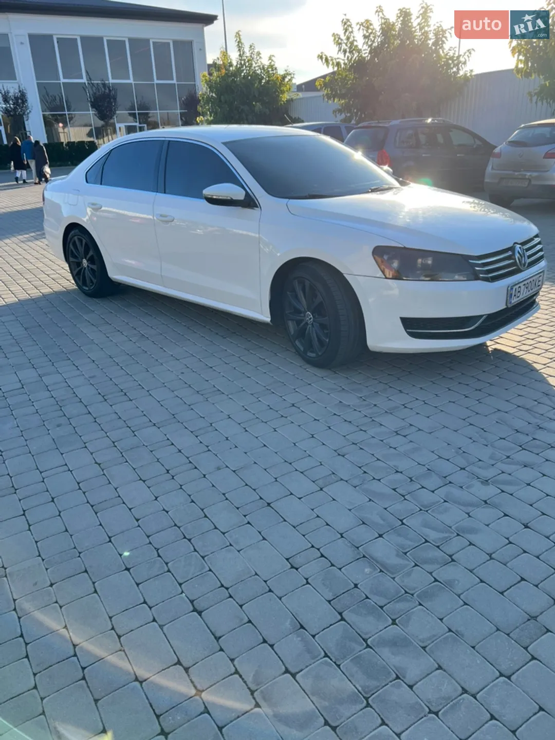2012 Volkswagen Passat - мініатюра 2