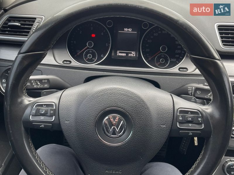 Универсал Volkswagen Passat 2014 в Дубно