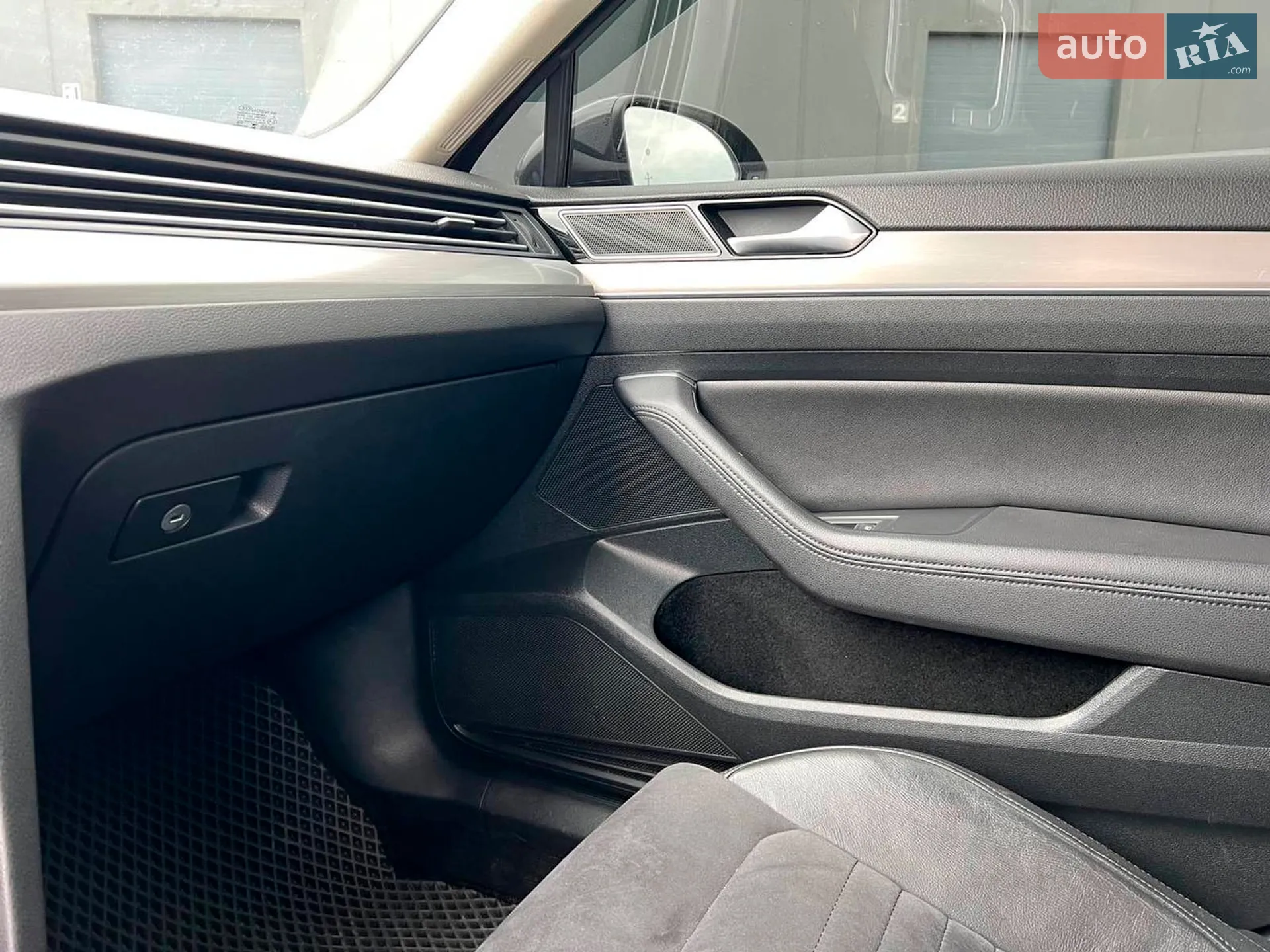 2016 Volkswagen Passat - мініатюра 36