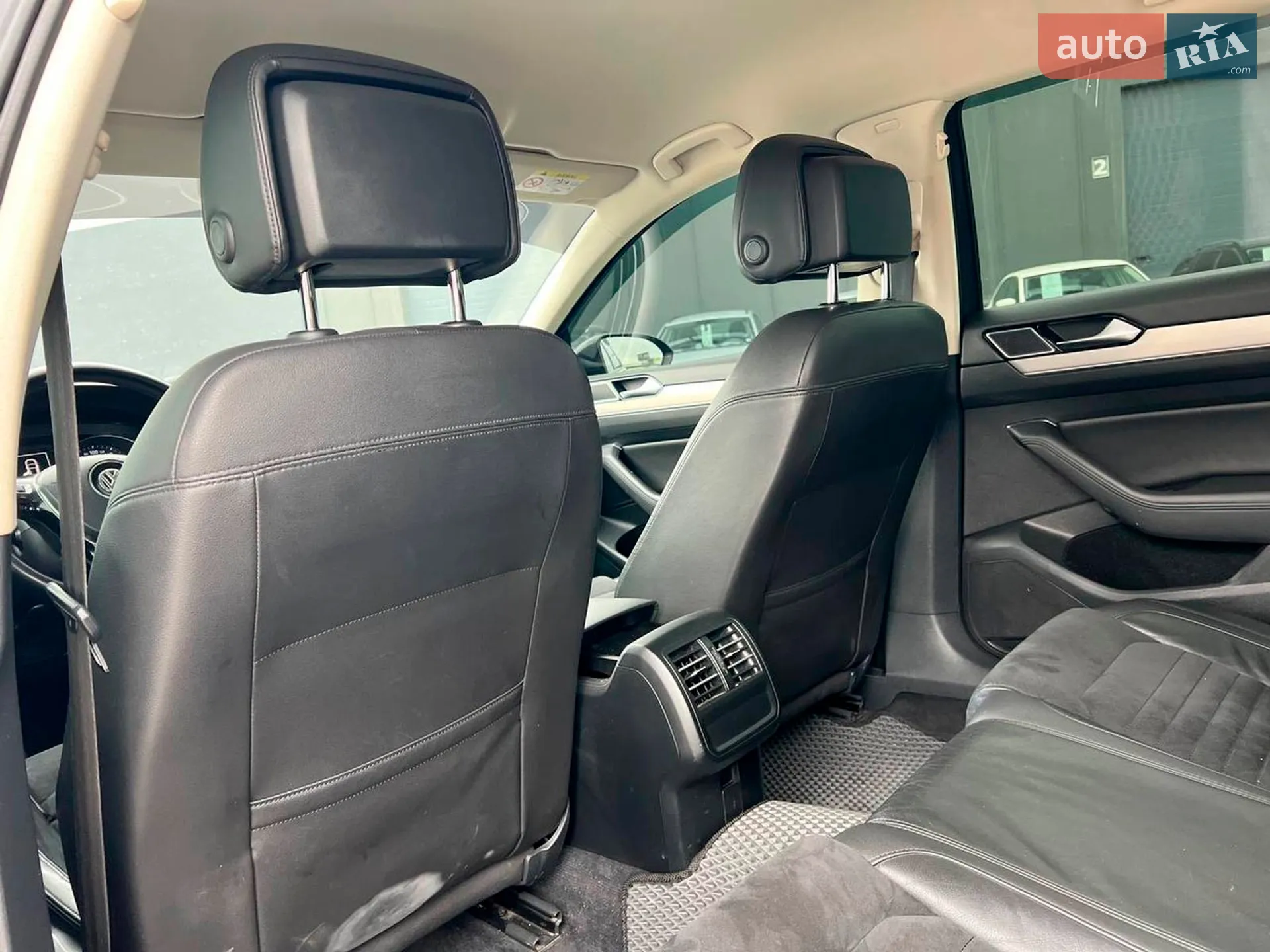 2016 Volkswagen Passat - мініатюра 39