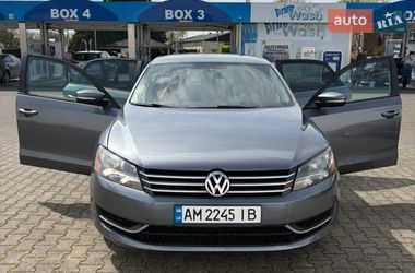 Седан Volkswagen Passat 2014 в Житомире