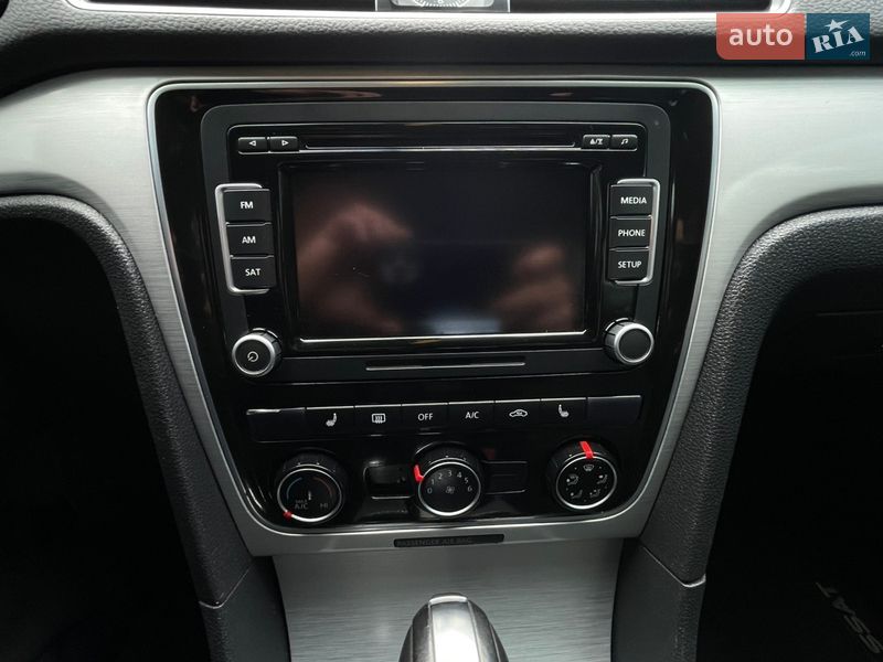 Седан Volkswagen Passat 2013 в Луцке