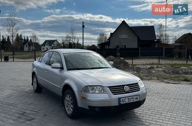 Седан Volkswagen Passat 2003 в Шацьку