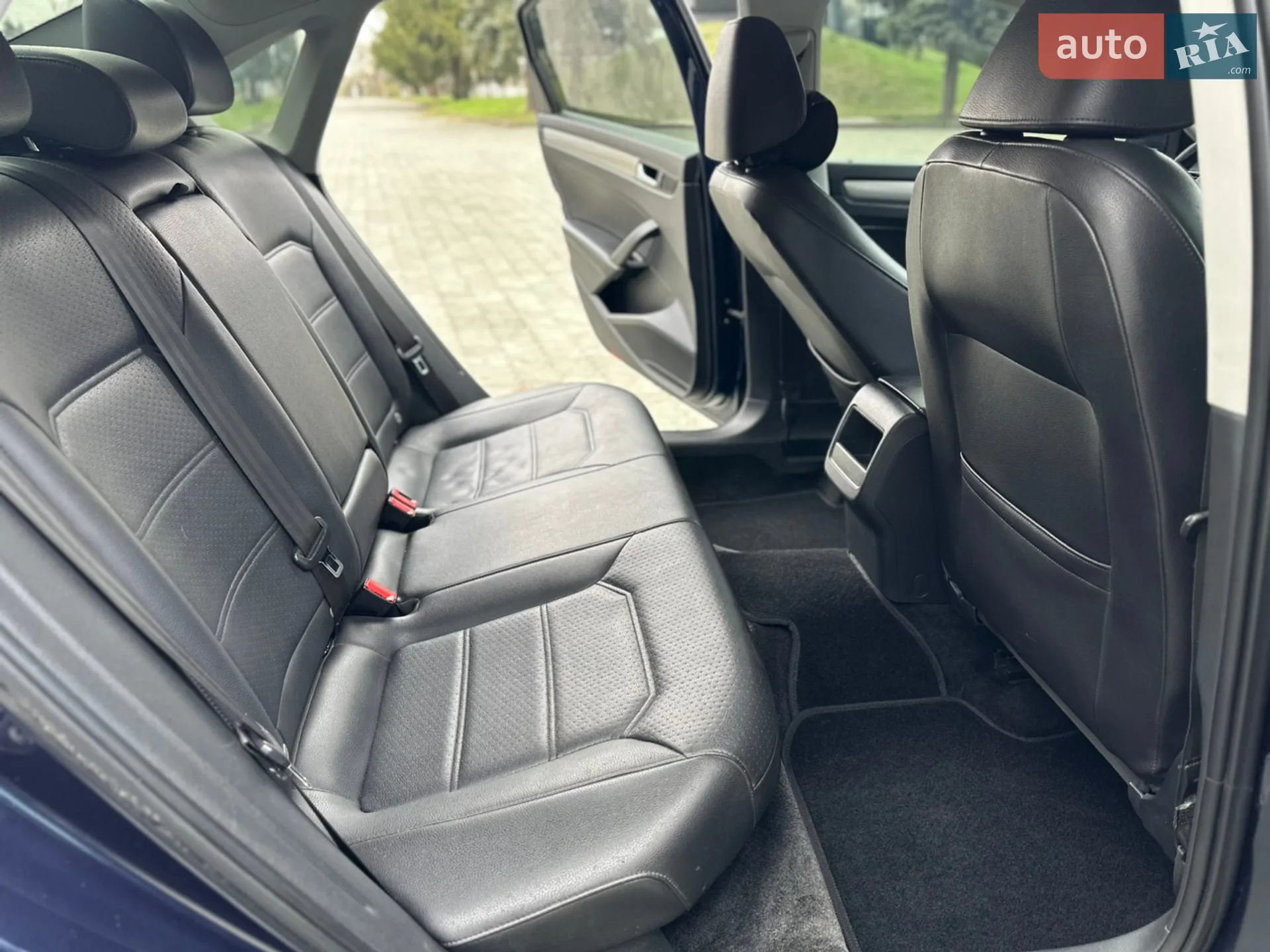 2015 Volkswagen Passat - мініатюра 11