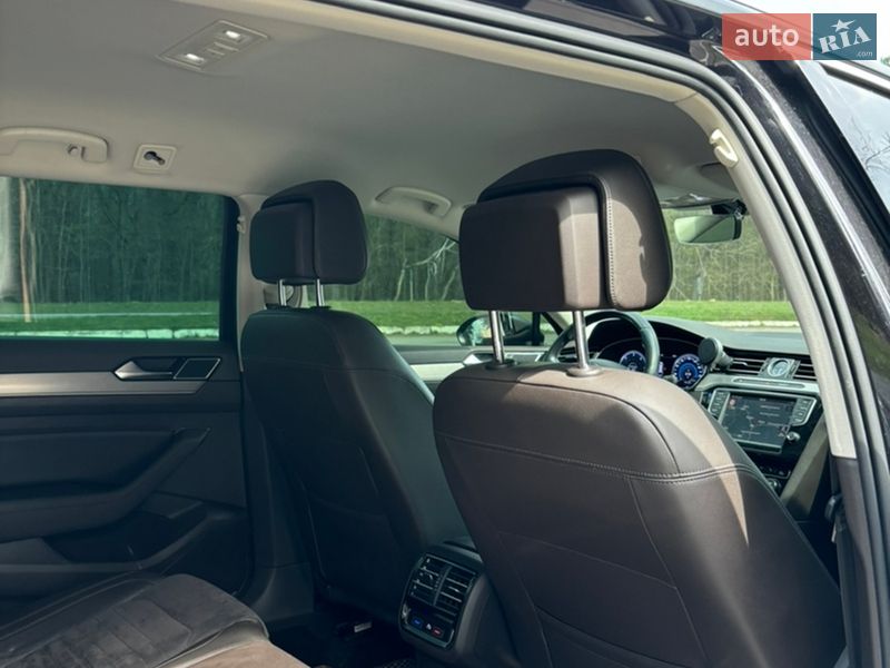 Универсал Volkswagen Passat 2016 в Ровно