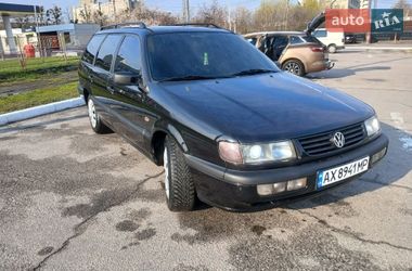 Универсал Volkswagen Passat 1995 в Харькове
