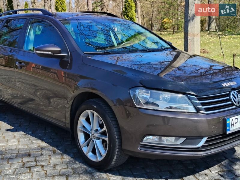 Универсал Volkswagen Passat 2012 в Киеве