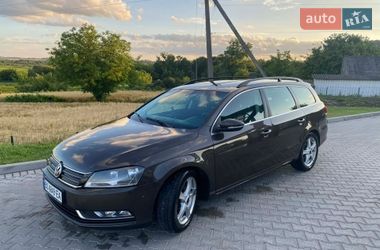 Універсал Volkswagen Passat 2013 в Тернополі