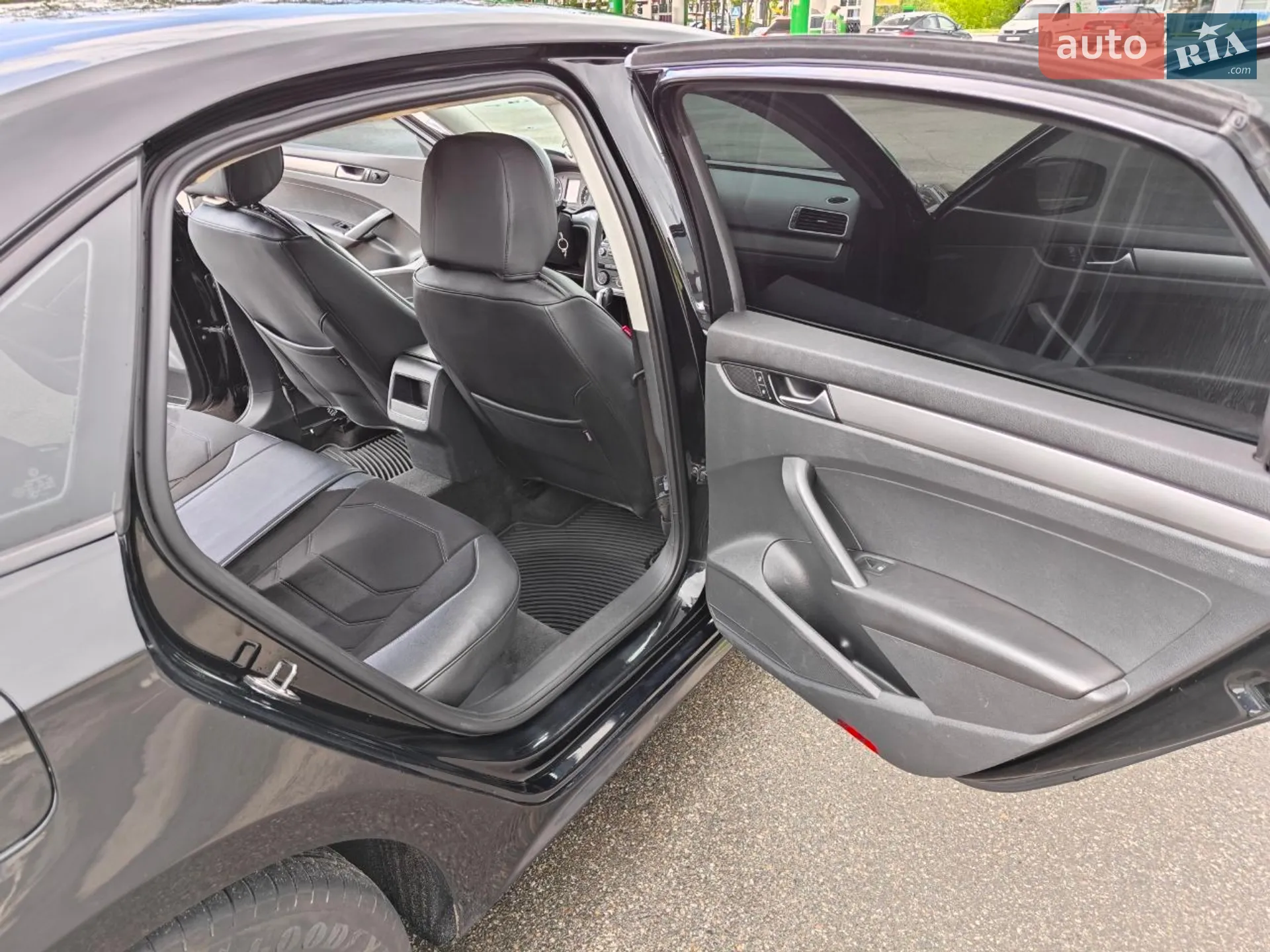 2015 Volkswagen Passat - мініатюра 16