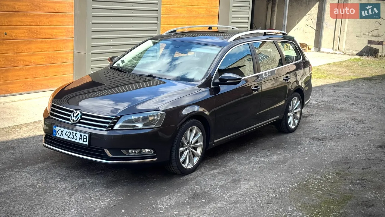 2010 Volkswagen Passat - мініатюра 9