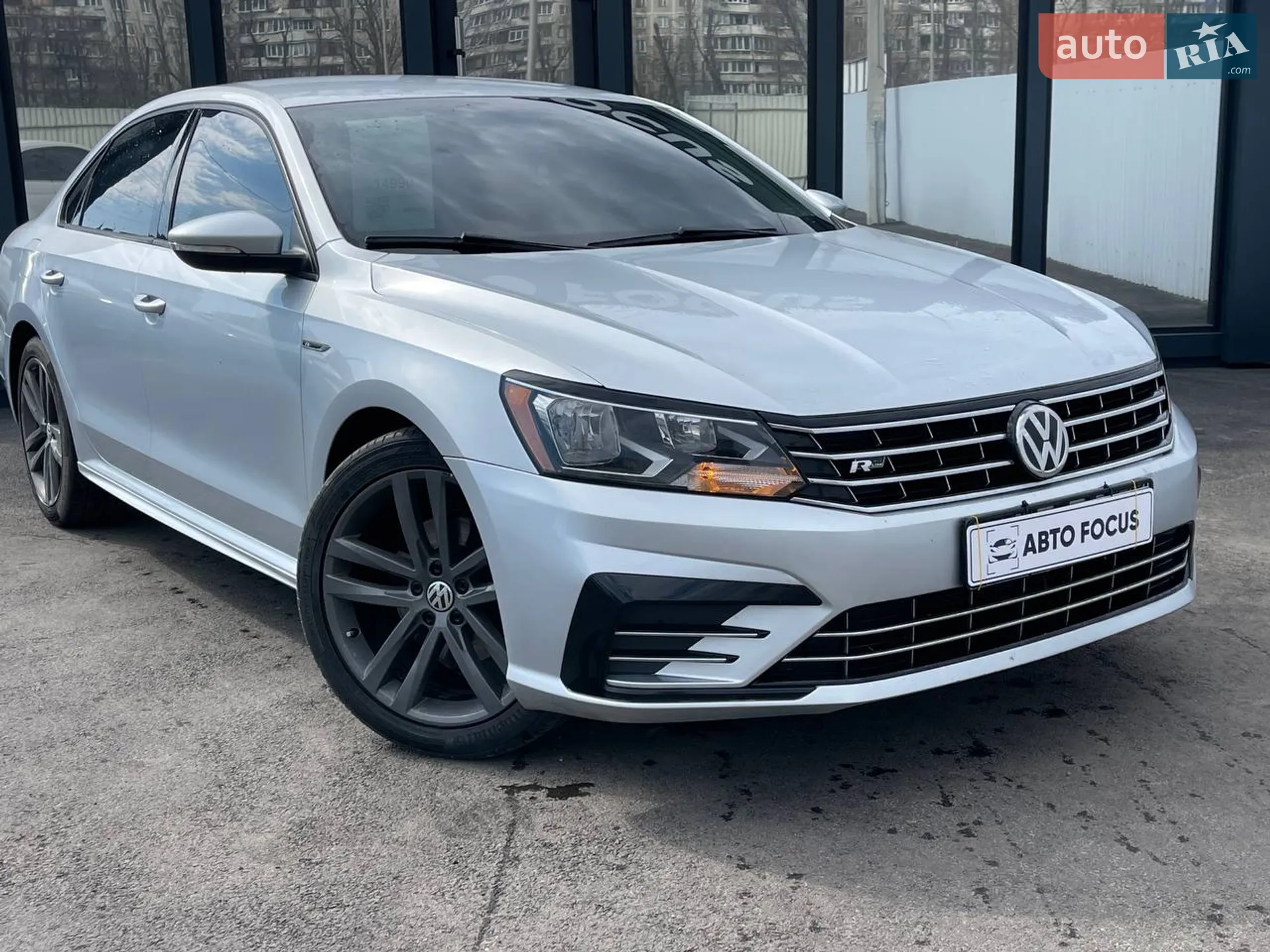 2018 Volkswagen Passat - мініатюра 2
