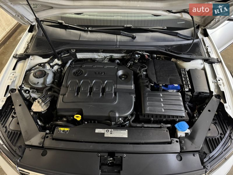 Універсал Volkswagen Passat 2017 в Харкові