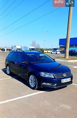 Універсал Volkswagen Passat 2011 в Луцьку