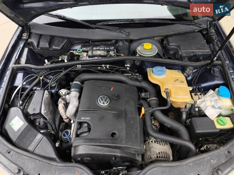 Универсал Volkswagen Passat 1998 в Надворной