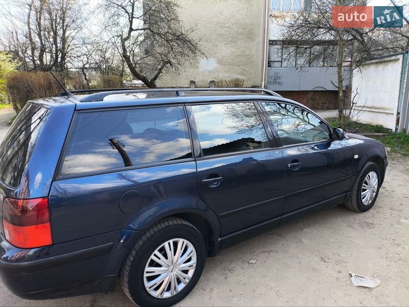 Универсал Volkswagen Passat 1998 в Надворной