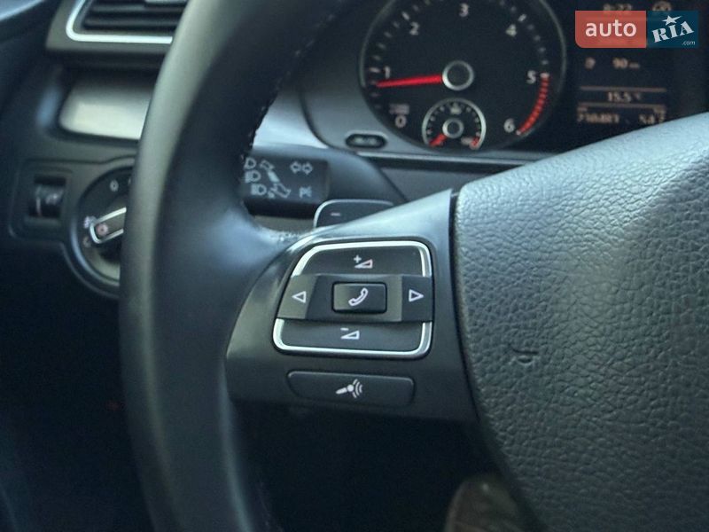 Универсал Volkswagen Passat 2014 в Стрые