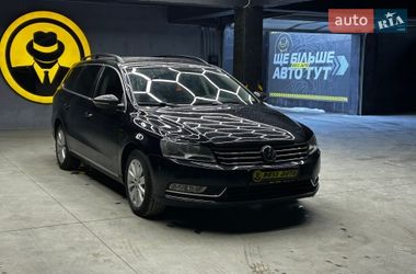 Универсал Volkswagen Passat 2011 в Черновцах