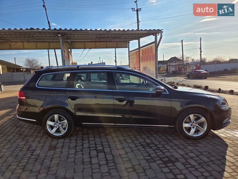 Универсал Volkswagen Passat 2013 в Харькове