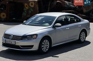 Седан Volkswagen Passat 2014 в Ирпене