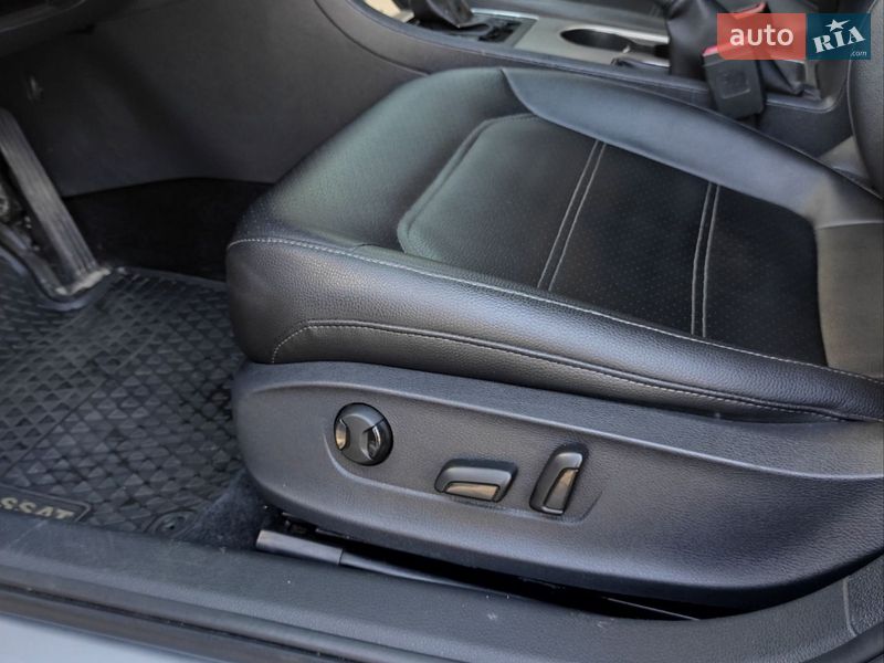 Седан Volkswagen Passat 2013 в Киеве фото 24 Седан Volkswagen Passat 2013 в Киеве
