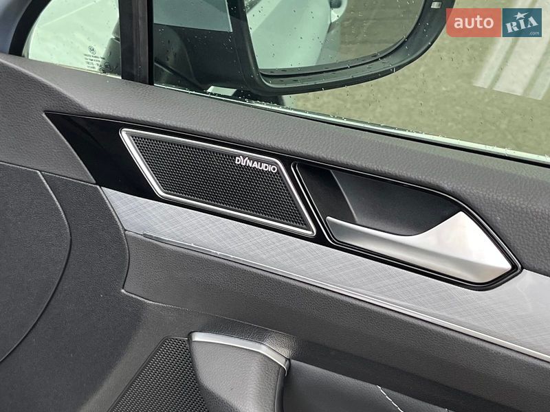 Универсал Volkswagen Passat 2022 в Киеве