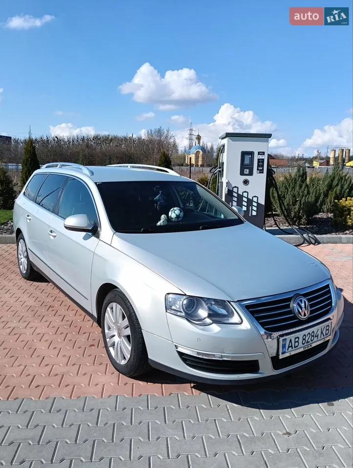 2010 Volkswagen Passat - мініатюра 10